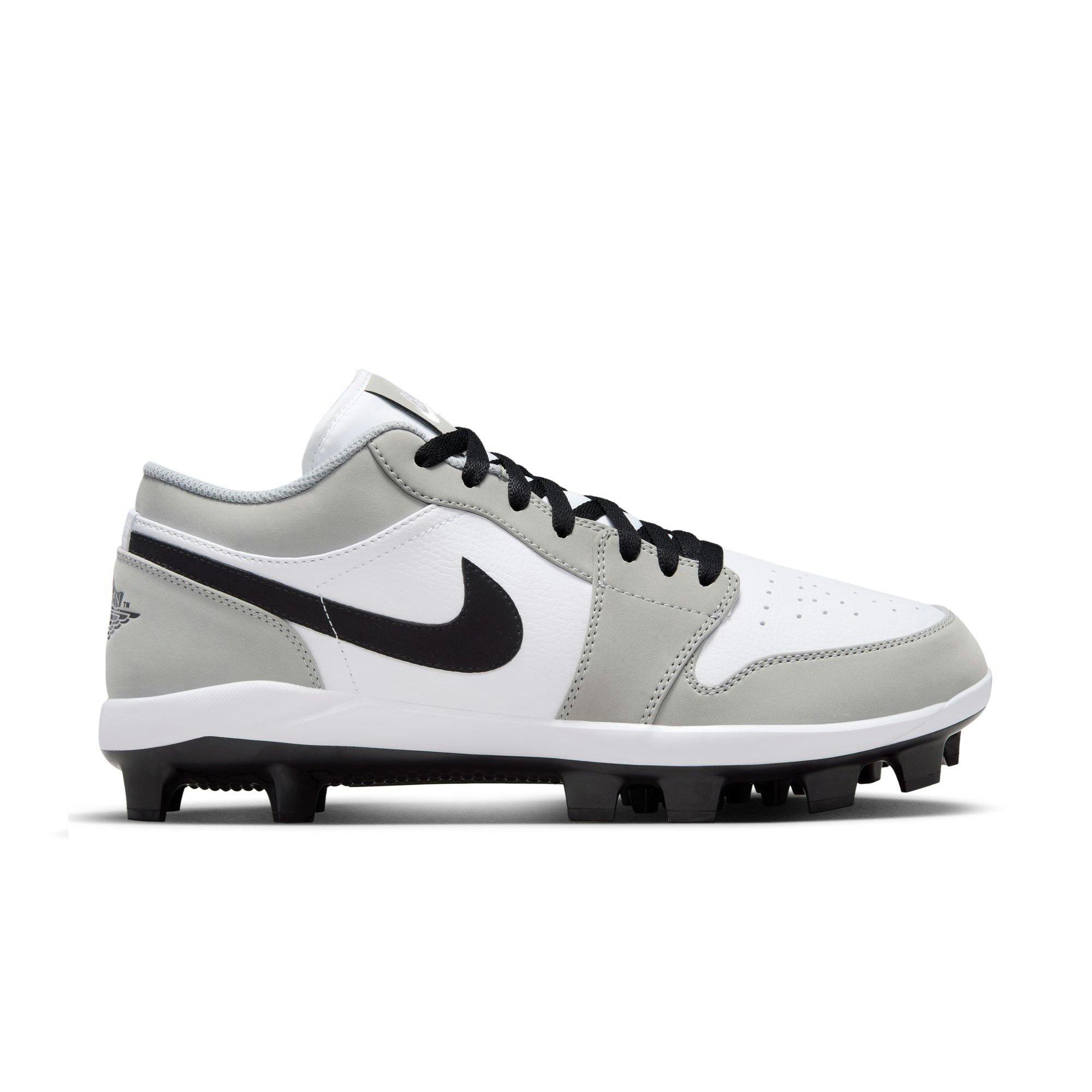 Jordan 1 Retro MCS Low Men s Baseball Cleats 11